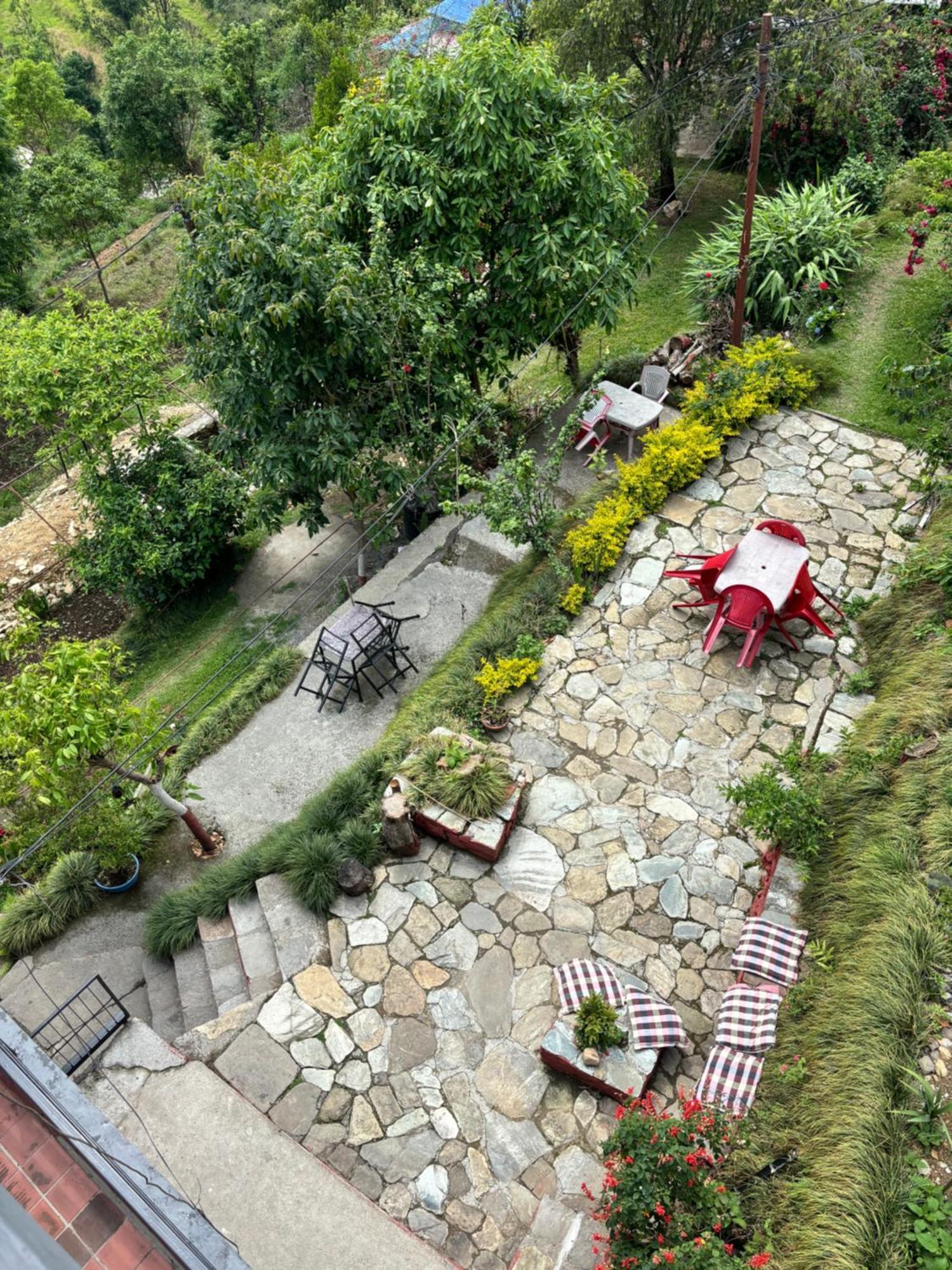 Siddhartha Garden Ayurveda Hotel Pokhara Buitenkant foto
